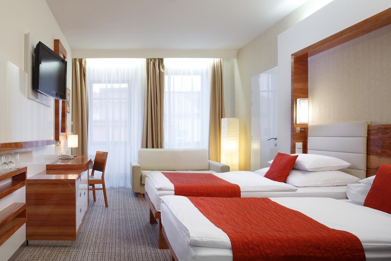 Hotel St. Joseph Royal Regent à Karlovy Vary Extérieur photo